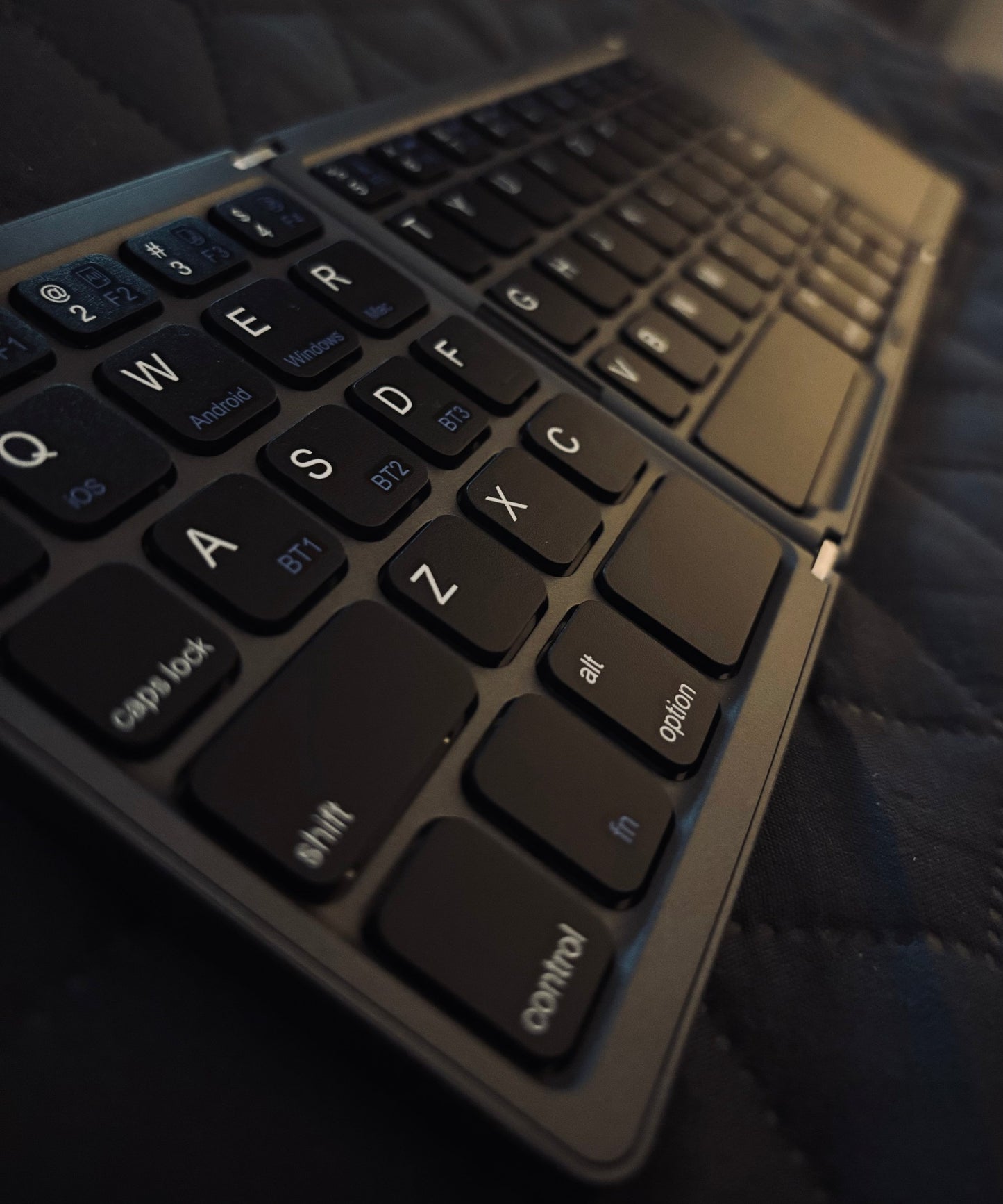 dismantype foldable bluetooth keyboard black, wireless, the foldio